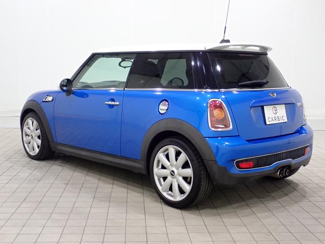 ＭＩＮＩ クーパーＳ　６ＭＴ車　社外マフラー　プロジェクターＨＩＤヘッドライト（24枚目）