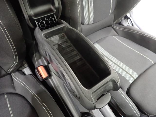 ＭＩＮＩ クーパーＳ　ワンオーナー　純正ナビ　地デジＴＶ　Ｂｌｕｅｔｏｏｔｈ対応　ＬＥＤヘッドライト（37枚目）
