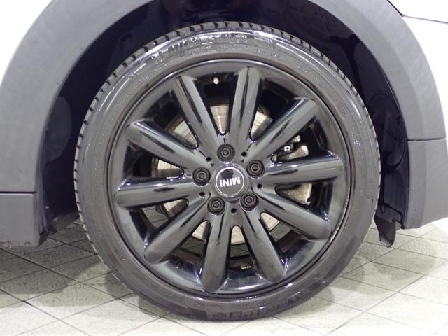 ＭＩＮＩ クーパーＳＤ　純正ナビ　バックカメラ　コンフォートアクセス　パドルシフト　Ｂｌｕｅｔｏｏｔｈ対応　ＬＥＤヘッドライト（6枚目）