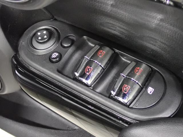 ＭＩＮＩ クーパーＳＤ　純正ナビ　バックカメラ　コンフォートアクセス　パドルシフト　Ｂｌｕｅｔｏｏｔｈ対応　ＬＥＤヘッドライト（15枚目）