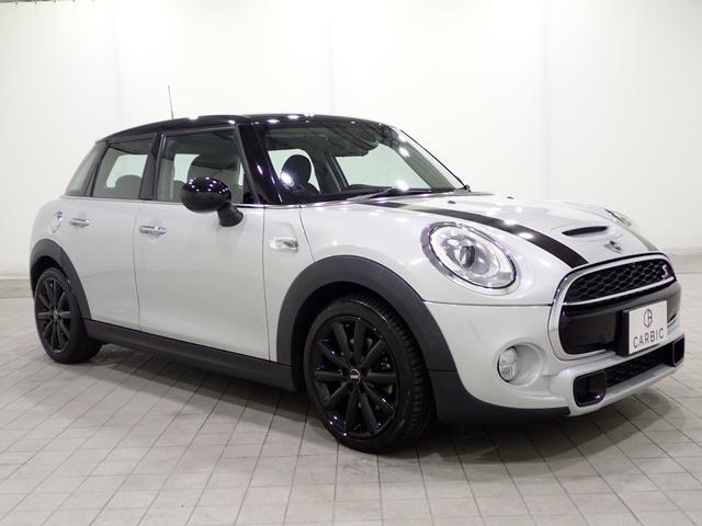 ＭＩＮＩ クーパーＳＤ　純正ナビ　バックカメラ　コンフォートアクセス　パドルシフト　Ｂｌｕｅｔｏｏｔｈ対応　ＬＥＤヘッドライト（19枚目）