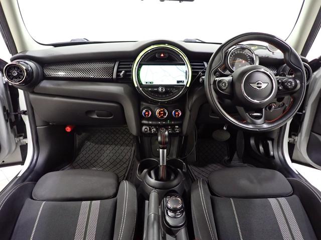 ＭＩＮＩ クーパーＳＤ　純正ナビ　バックカメラ　コンフォートアクセス　パドルシフト　Ｂｌｕｅｔｏｏｔｈ対応　ＬＥＤヘッドライト（32枚目）