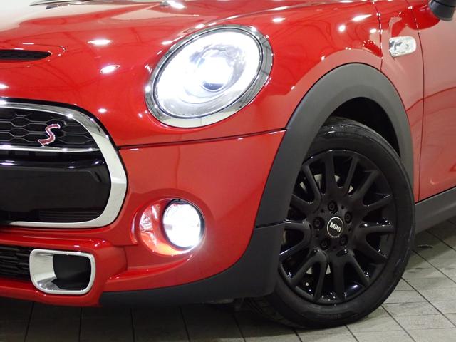 ＭＩＮＩ クーパーＳ　純正ナビ　バックカメラ　Ｂｌｕｅｔｏｏｔｈ対応　ＬＥＤヘッドライト（2枚目）