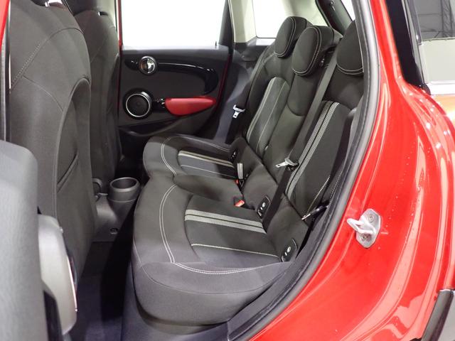 ＭＩＮＩ クーパーＳ　純正ナビ　バックカメラ　Ｂｌｕｅｔｏｏｔｈ対応　ＬＥＤヘッドライト（10枚目）