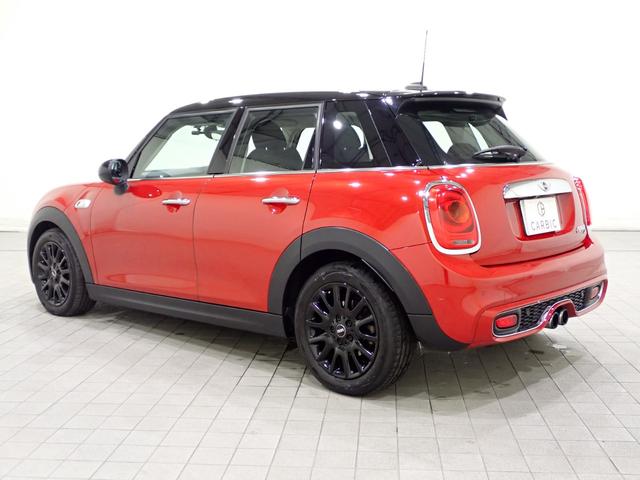 ＭＩＮＩ クーパーＳ　純正ナビ　バックカメラ　Ｂｌｕｅｔｏｏｔｈ対応　ＬＥＤヘッドライト（24枚目）