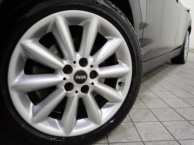 ＭＩＮＩ クーパーＤ　クラブマン　純正ナビ　バックカメラ　コンフォートアクセス　アダプティブクルーズコントロール　１７インチＡＷ　Ｂｌｕｅｔｏｏｔｈ対応　ＬＥＤヘッドライト（4枚目）