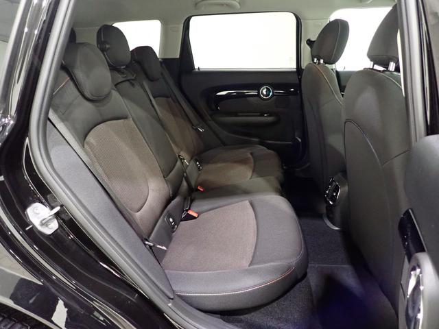 ＭＩＮＩ クーパーＤ　クラブマン　純正ナビ　バックカメラ　コンフォートアクセス　アダプティブクルーズコントロール　１７インチＡＷ　Ｂｌｕｅｔｏｏｔｈ対応　ＬＥＤヘッドライト（11枚目）