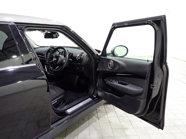 ＭＩＮＩ クーパーＤ　クラブマン　純正ナビ　バックカメラ　コンフォートアクセス　アダプティブクルーズコントロール　１７インチＡＷ　Ｂｌｕｅｔｏｏｔｈ対応　ＬＥＤヘッドライト（13枚目）