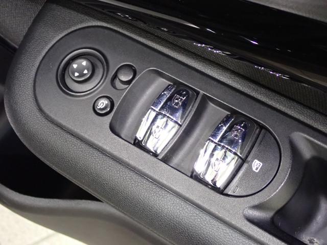 ＭＩＮＩ クーパーＤ　クラブマン　純正ナビ　バックカメラ　コンフォートアクセス　アダプティブクルーズコントロール　１７インチＡＷ　Ｂｌｕｅｔｏｏｔｈ対応　ＬＥＤヘッドライト（15枚目）