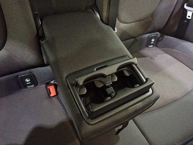 ＭＩＮＩ クーパーＤ　クラブマン　純正ナビ　バックカメラ　コンフォートアクセス　アダプティブクルーズコントロール　１７インチＡＷ　Ｂｌｕｅｔｏｏｔｈ対応　ＬＥＤヘッドライト（35枚目）