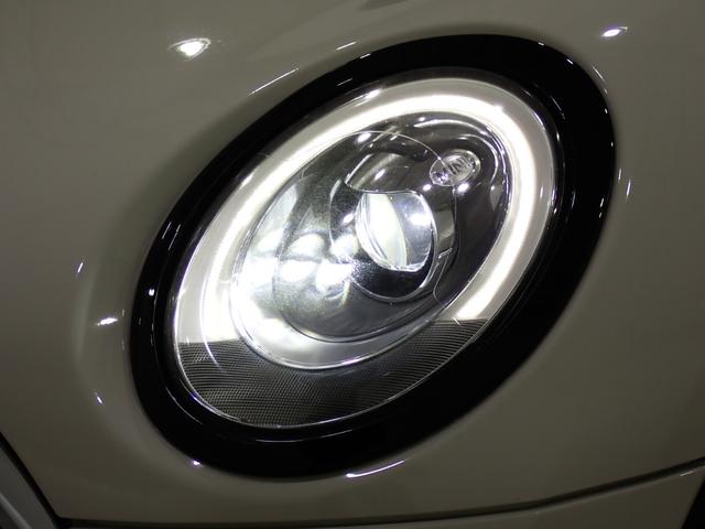 ＭＩＮＩ クーパーＳＤ　クラブマン　純正ナビ　バックカメラ　ＥＴＣ　アダプティブクルーズコントロール　Ｂｌｕｅｔｏｏｔｈ対応　ＬＥＤヘッドライト（3枚目）