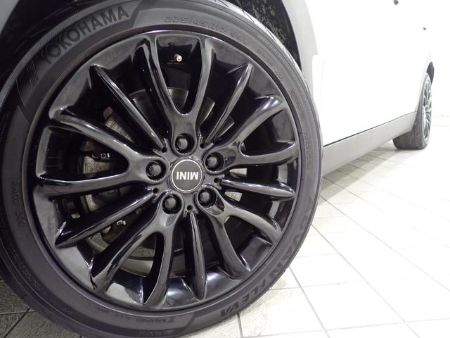 ＭＩＮＩ クーパーＳＤ　クラブマン　純正ナビ　バックカメラ　ＥＴＣ　アダプティブクルーズコントロール　Ｂｌｕｅｔｏｏｔｈ対応　ＬＥＤヘッドライト（4枚目）