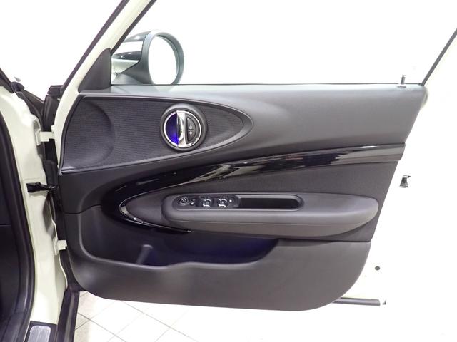 ＭＩＮＩ クーパーＳＤ　クラブマン　純正ナビ　バックカメラ　ＥＴＣ　アダプティブクルーズコントロール　Ｂｌｕｅｔｏｏｔｈ対応　ＬＥＤヘッドライト（15枚目）