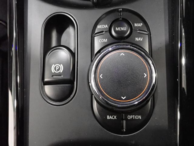 ＭＩＮＩ クーパーＳＤ　クラブマン　純正ナビ　バックカメラ　ＥＴＣ　アダプティブクルーズコントロール　Ｂｌｕｅｔｏｏｔｈ対応　ＬＥＤヘッドライト（45枚目）