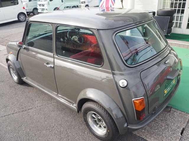 MINI クーパー 同色全塗装/天張り張替済み(7枚目)