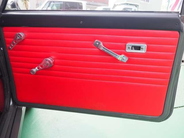 MINI クーパー 同色全塗装/天張り張替済み(18枚目)