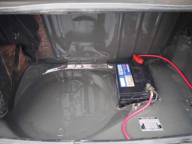 MINI クーパー 同色全塗装/天張り張替済み(31枚目)