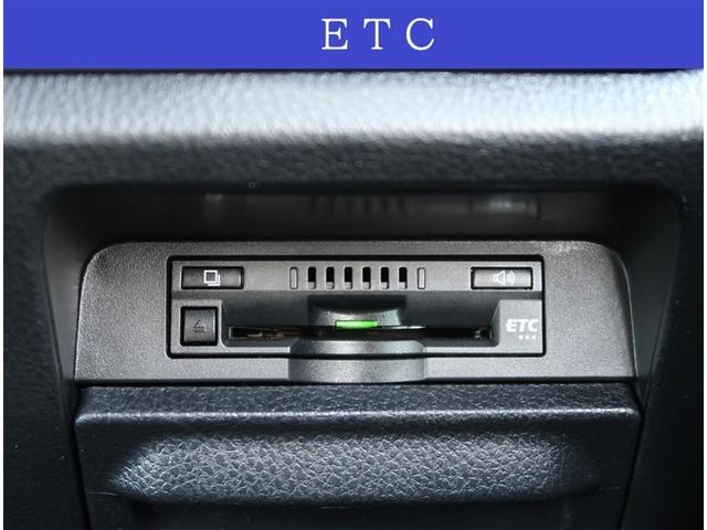 ヴォクシー ハイブリッドＺＳ　煌ＩＩ　純正９型ナビゲーション　フルセグＴＶ　バックカメラ　ＥＴＣ　ＬＥＤヘッドライト　スマートキー　両側電動スライドドア　純正１６インチアルミホイール（8枚目）