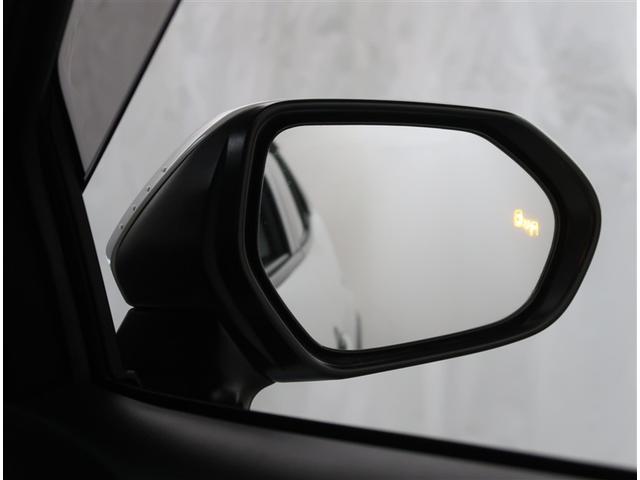 ヤリスクロス ハイブリッドＺ　純正８型ディスプレイオーディオ　バックカメラ　衝突被害軽減システム　ハーフレザーシート　パワーシート　コーナーセンサー　ＬＥＤヘッドライト　ＥＴＣ　純正１８インチアルミホイール　オートハイビーム（13枚目）