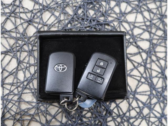 ヴォクシー ＺＳ　煌ＩＩ　ＳＤナビ　フルセグ　ＤＶＤ　ＥＴＣ２．０　衝突被害軽減装置　クリアランスソナー　ミュージックサーバー　ＵＳＢ　Ｂｌｕｅｔｏｏｔｈ　後席モニター　ドラレコ　純正アルミ　両側電動スライドドア（15枚目）