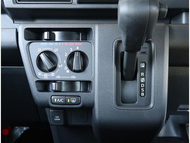 ハイゼットカーゴ ＤＸ　届出済未使用車　オーディオレス　衝突軽減システム　オートライト　車線逸脱警報　イモビライザー（8枚目）