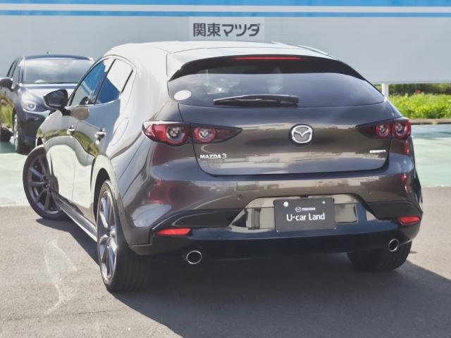 ＭＡＺＤＡ３ファストバック １５Ｓ　ツーリング　元整備代車　３６０モニター　禁煙車　イモビ　レーダクルーズ　ブルートゥース　車線逸脱防止　ＤＶＤ再生可　ＬＥＤランプ　コーナーセンサ　リアカメラ　地デジ　禁煙車　フルオートエアコン　オートライト（23枚目）