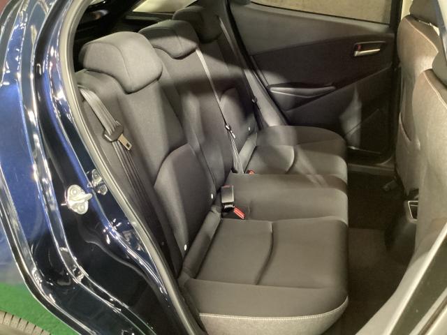 MAZDA2 1.5 15BD 元整備代車 全周囲カメラ ETC パノラマモニタ ブルートゥース デモアップ スマートシティブレーキサポート 前後ソナー レーダークルーズ レーンキープ LEDヘッドランプ フルセグTV ワンオーナー(10枚目)