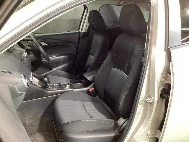 ＣＸ－３ １．５　１５Ｓ　ツーリング　ワンオーナー　全周囲カメラ　ＥＴＣ２．０　スマートシティブレーキ　全方位カメラ　ＵＳＢ　エアコン　フルセグ　ＬＥＤヘッドライト　クリアランスソナー　ＥＴＣ車載器　スマートキー　アイドリングストップ（9枚目）