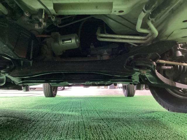 スクラムトラック 660 KC エアコン・パワステ 4WD 5MT ワンオーナー エアバッグ ABS パートタイム4WD 1オーナー パワステ付き 定期点検記録簿 運転席エアバッグ エアコン 助手席エアバッグ ABS(22枚目)