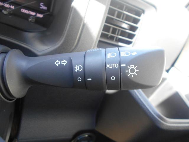 ハイゼットカーゴ クルーズ　届出済未使用車　ＬＥＤライト　デュアルエアバッグ　電動ミラー　セキュリティーアラーム　コーナーセンサー　禁煙車　パワーウィンドウ　安全ボディ　横滑り防止機能　ＡＢＳ　アイドリングストップ　スマートキー　キーフリー（18枚目）