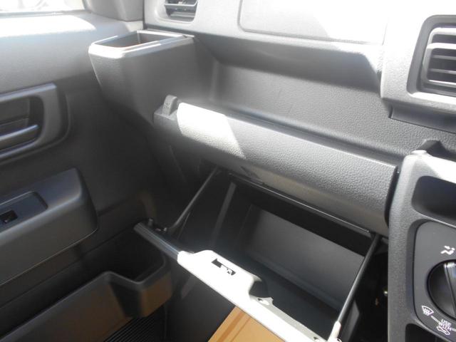 ハイゼットカーゴ クルーズ　届出済未使用車　ＬＥＤライト　デュアルエアバッグ　電動ミラー　セキュリティーアラーム　コーナーセンサー　禁煙車　パワーウィンドウ　安全ボディ　横滑り防止機能　ＡＢＳ　アイドリングストップ　スマートキー　キーフリー（20枚目）