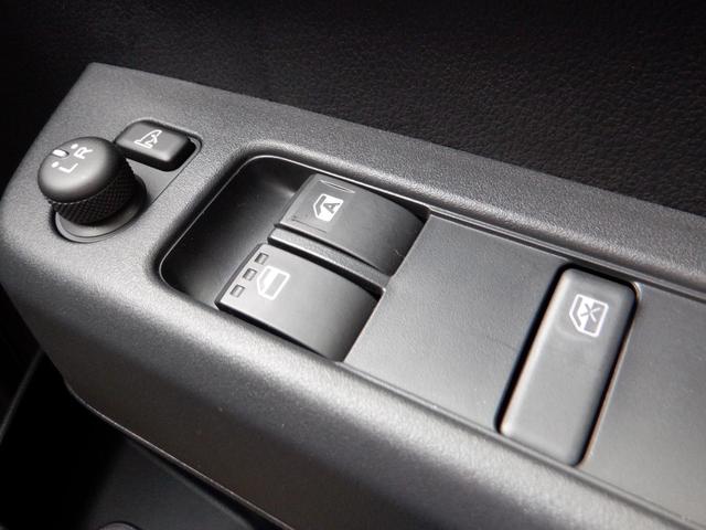 クルーズ 届出済未使用車 オートライト リアパーキングセンサー LEDヘッドライト スマートキー 安全ボディ 衝突軽減システム 盗難防止システム リモコミラー パワーウィンドウ ABS プライバシーガラス(28枚目)