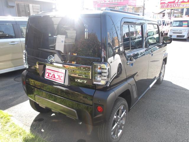 タフト Ｇターボ　ダーククロムベンチャー　届出済未使用車　禁煙　車線逸脱警報装置　衝突回避支援ブレーキ　レーダークルーズ　シートヒータ　電動格納ドアミラー　安全ボディ　ＬＥＤ　ムーンルーフ　Ａストップ　サイドエアバッグ　ターボ車　エアバッグ（4枚目）