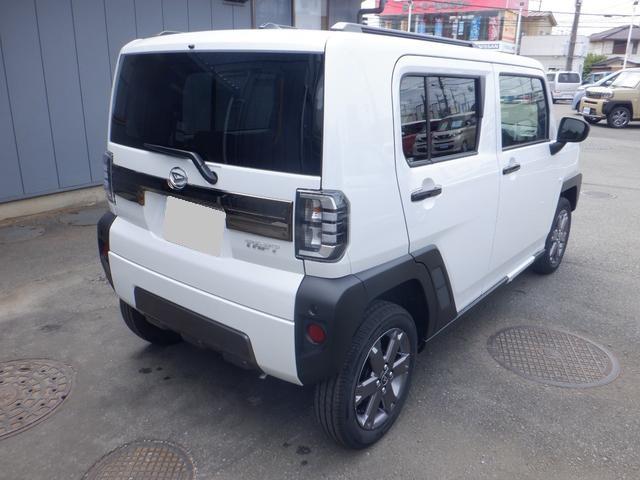 タフト Ｇターボ　ダーククロムベンチャー　届出済未使用車　禁煙　車線逸脱警報装置　衝突回避支援ブレーキ　レーダークルーズ　シートヒータ　電動格納ドアミラー　安全ボディ　ＬＥＤ　ムーンルーフ　Ａストップ　サイドエアバッグ　ターボ車　エアバッグ（4枚目）