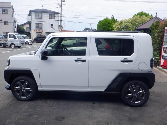 タフト Ｇターボ　ダーククロムベンチャー　届出済未使用車　禁煙　車線逸脱警報装置　衝突回避支援ブレーキ　レーダークルーズ　シートヒータ　電動格納ドアミラー　安全ボディ　ＬＥＤ　ムーンルーフ　Ａストップ　サイドエアバッグ　ターボ車　エアバッグ（5枚目）