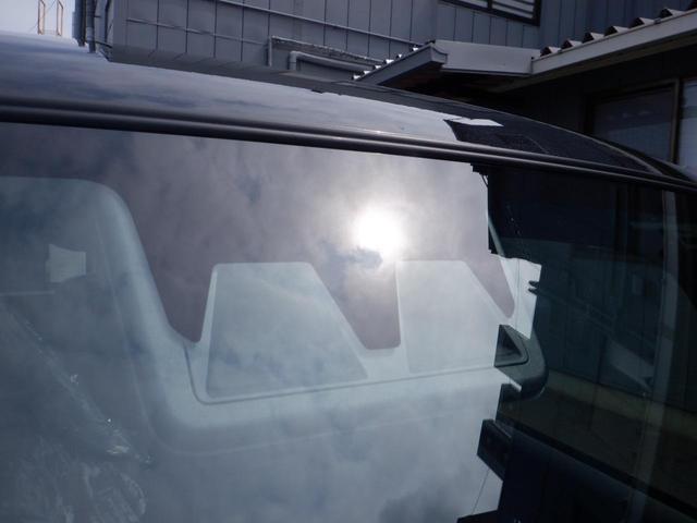 タフト Ｇターボ　ダーククロムベンチャー　届出済未使用車　禁煙　車線逸脱警報装置　衝突回避支援ブレーキ　レーダークルーズ　シートヒータ　電動格納ドアミラー　安全ボディ　ＬＥＤ　ムーンルーフ　Ａストップ　サイドエアバッグ　ターボ車　エアバッグ（9枚目）