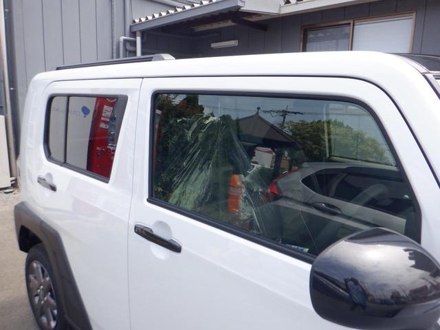 タフト Ｇターボ　ダーククロムベンチャー　届出済未使用車　禁煙　車線逸脱警報装置　衝突回避支援ブレーキ　レーダークルーズ　シートヒータ　電動格納ドアミラー　安全ボディ　ＬＥＤ　ムーンルーフ　Ａストップ　サイドエアバッグ　ターボ車　エアバッグ（18枚目）