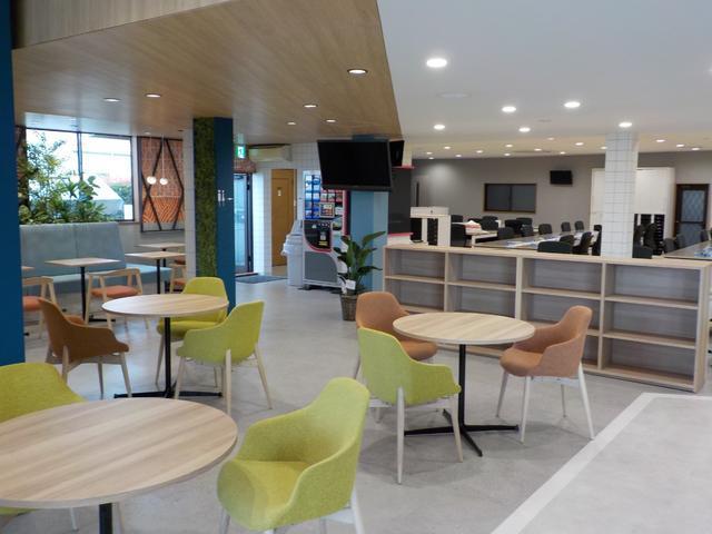 タフト Ｇターボ　ダーククロムベンチャー　届出済未使用車　禁煙　車線逸脱警報装置　衝突回避支援ブレーキ　レーダークルーズ　シートヒータ　電動格納ドアミラー　安全ボディ　ＬＥＤ　ムーンルーフ　Ａストップ　サイドエアバッグ　ターボ車　エアバッグ（40枚目）