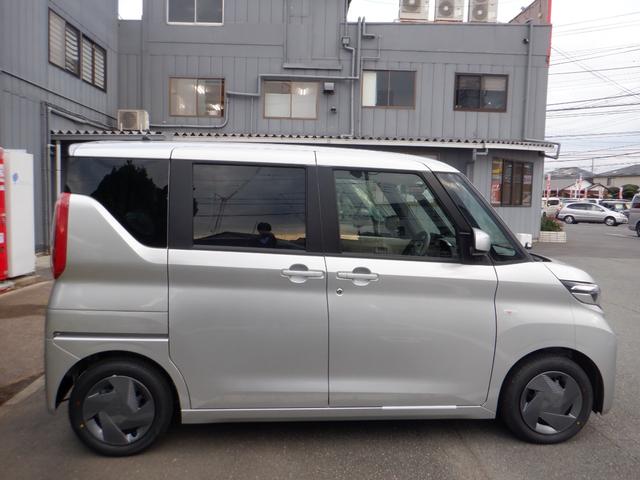 ルークス Ｓ　レーンキープアシスト　サイドエアＢ　誤発進抑制機能　電格ミラー　ＶＤＣ　キーレスキー　禁煙　盗難防止装置　オートエアコン　デュアルエアバッグ　オートライト　エアバック　記録簿　バックカメラ　パワステ（10枚目）