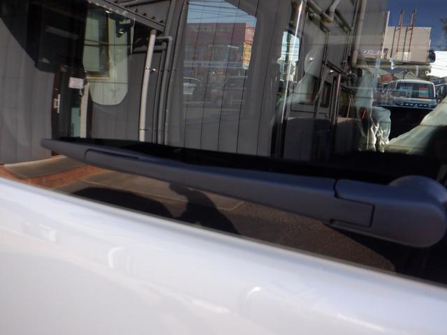 ハイブリッドX 届出済未使用車 レーダーブレーキサポート 車線逸脱警告 アイドリングS LEDヘッド シートヒーター 盗難防止システム フルフラット エアコン スマートキー ESC ABS ベンチシート エアバッグ(19枚目)