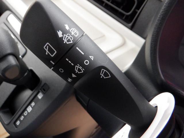 ムーヴキャンバス ストライプスＸ　ナビアップグレードパック　届出済未使用車　オートライト　バックカメラ　ＵＳＢ　ステアリングオーディオスイッチ　リアパーキングセンサー　オートエアコン　プッシュスタート　スマートキー　電動格納ミラー　左右電動スライドドア　禁煙車（23枚目）