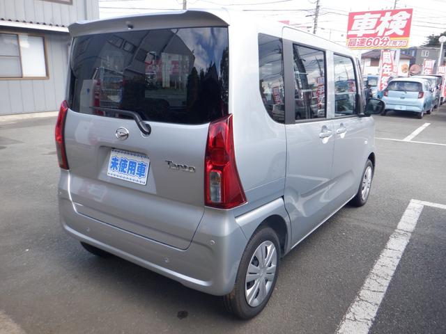 タント Ｌ　電動格納ドアミラー　フルフラット　エアバック　リモコンキー　車線逸脱防止　禁煙　ＬＥＤライト　パーキングセンサー　横滑り防止機能　届出済未使用車　オートエアコン　ＰＳ　パワーウィンドウ　オートライト（5枚目）