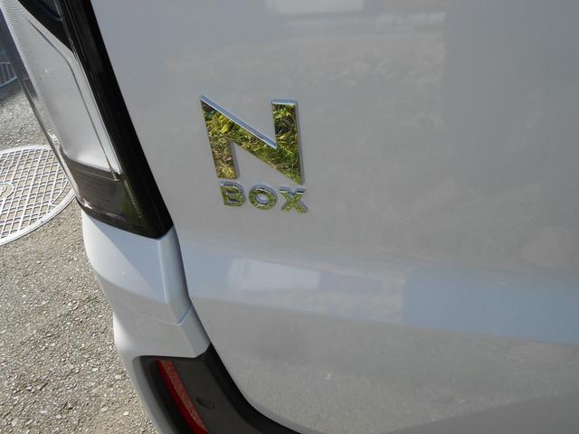 Ｎ－ＢＯＸカスタム ベースグレード　届出済未使用車　追従クルコン　ＣＭＢＳ　オートＬＥＤ　ＬＫＡ　禁煙　電格ミラー　ベンチシート　オートエアコン　スマートキ　フルフラット　ＬＥＤ　盗難防止装置　バックカメラ　パワーステアリング　ＥＳＣ（33枚目）