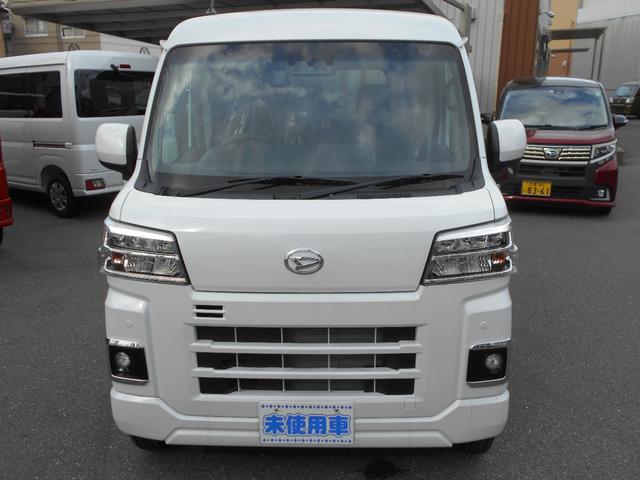 ハイゼットカーゴ クルーズターボ　届出済未使用車　ＬＥＤパック　特別色　スマキー　安全ボディ　パワステ　盗難防止システム　両側スライド　キーレスエントリー　禁煙　オートライト　ターボ車　パワーウインド　助手席エアバッグ　横滑り防止（5枚目）