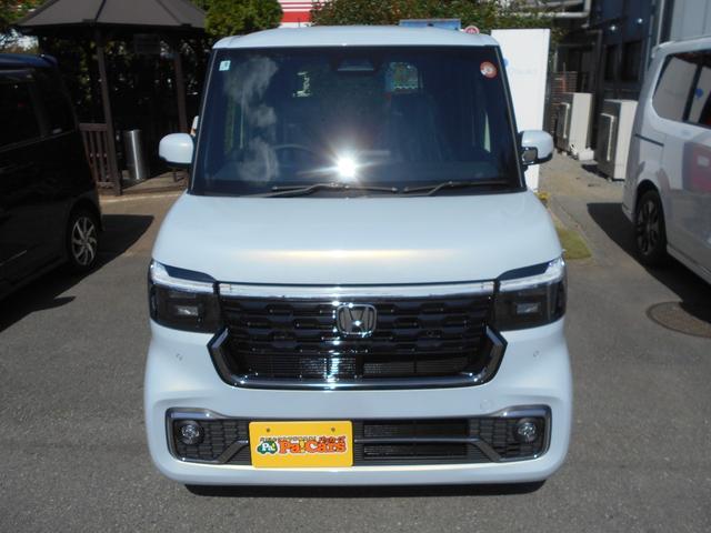 Ｎ－ＢＯＸカスタム コーディネートスタイル　届出済未使用車　ＬＫＡＳ　フルフラット　オートマチックハイビーム　禁煙　電動格納ミラー　衝突安全ボディ　Ｗ電動ドア　シートヒータ　ＬＥＤ　ＥＳＣ　リアカメラ　ソナー　ベンチシート　アイドリングストップ（5枚目）