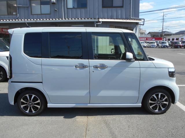 Ｎ－ＢＯＸカスタム コーディネートスタイル　届出済未使用車　ＬＫＡＳ　フルフラット　オートマチックハイビーム　禁煙　電動格納ミラー　衝突安全ボディ　Ｗ電動ドア　シートヒータ　ＬＥＤ　ＥＳＣ　リアカメラ　ソナー　ベンチシート　アイドリングストップ（6枚目）