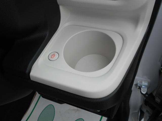 ムーヴキャンバス ストライプスＧ　届出済未使用車　前後障害物センサー　アイドルストップ　禁煙　Ｂカメラ　パワーウインドウ　セキュリティアラーム　フルフラット　スマートキープッシュスタート　カーテンエアバック　Ｓヒーター　キーフリーキー（26枚目）