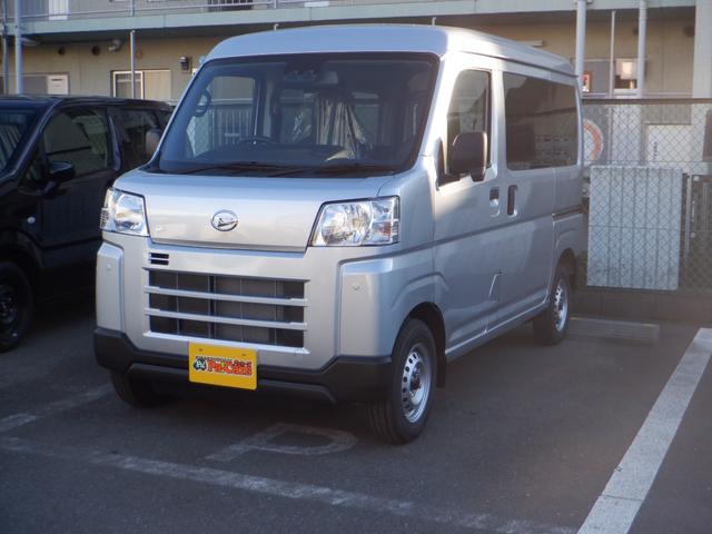 ハイゼットカーゴ ＤＸ　届出済未使用車　オートライト　リアパーキングセンサー　運転席助手席ＰＷ　両側スライドドア　　マニュアルエアコン　キーレス　　衝突軽減システム　両席エアバッグ　オートマチックハイビーム　安全ボディ（11枚目）