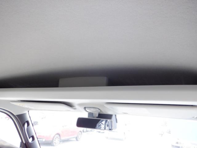 ハイゼットカーゴ ＤＸ　届出済未使用車　オートライト　リアパーキングセンサー　運転席助手席ＰＷ　両側スライドドア　　マニュアルエアコン　キーレス　　衝突軽減システム　両席エアバッグ　オートマチックハイビーム　安全ボディ（18枚目）