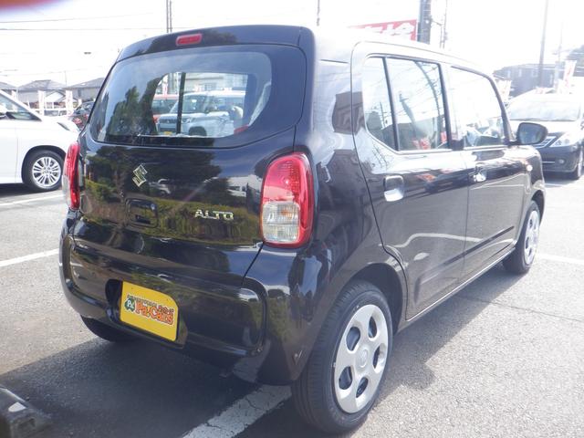 アルト Ｌ　届出済未使用車　車線逸脱防止　キーレスリモコン　シートヒータ　Ｐセンサー　禁煙　電動格納式ミラー　盗難警報装置　マニュアルエアコン　パワーステアリング　パワーウインドウ　サイドエアバッグ　エアバック（5枚目）